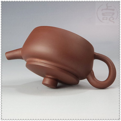 品味经典 宜兴紫砂壶之扁德钟紫泥茶壶鉴赏